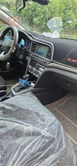 هیوندای ئەلەنترا